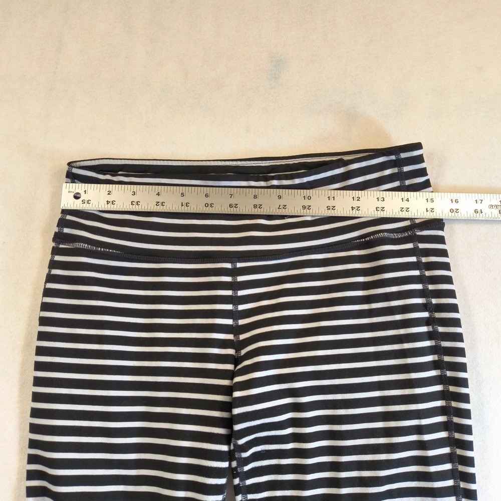 Athleta Black & White Striped Crop Leggings Activewear Athletic Yoga Pants - Picture 4 of 7